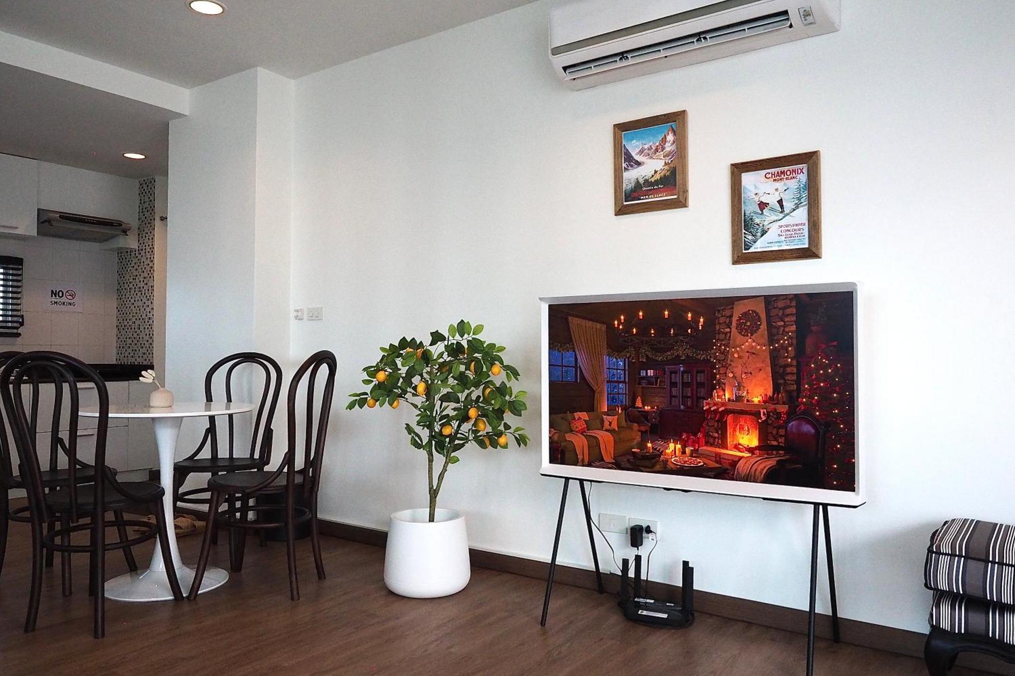 The Beach Bangsaen By Thanthita Next To Wonnapa Beach Free Disney Plus Exterior photo