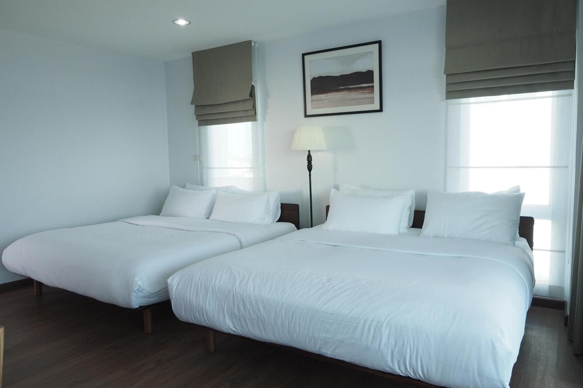The Beach Bangsaen By Thanthita Next To Wonnapa Beach Free Disney Plus Exterior photo